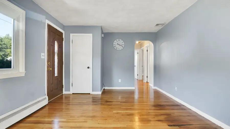 59 Holland Dr, East Longmeadow, MA 01028 - #3