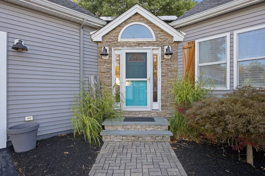 47 John St, Lunenburg, MA 01462 - #2