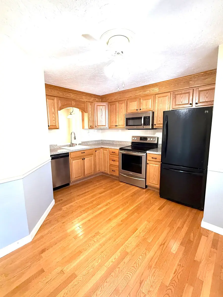 655 Pleasant Street #8, Weymouth, MA 02189 - #3