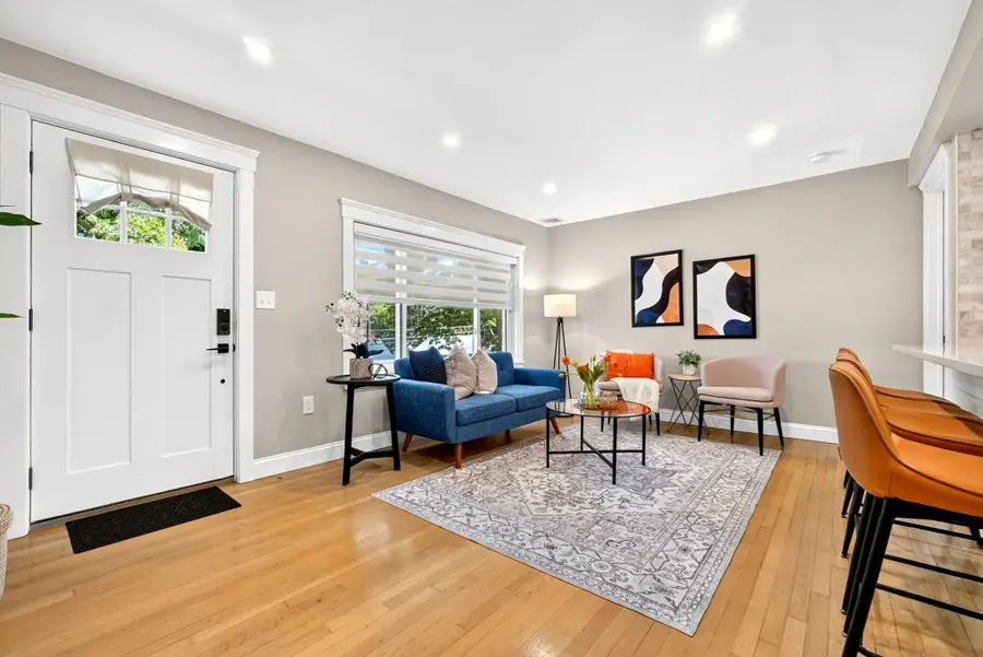 134 Washington St, Melrose, MA 02176 - #3