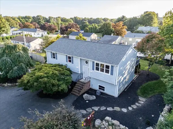 49 Shirley St, New Bedford, MA 02746