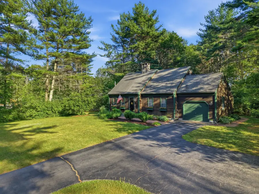 1294 Glebe St, Taunton, MA 02780 - #2