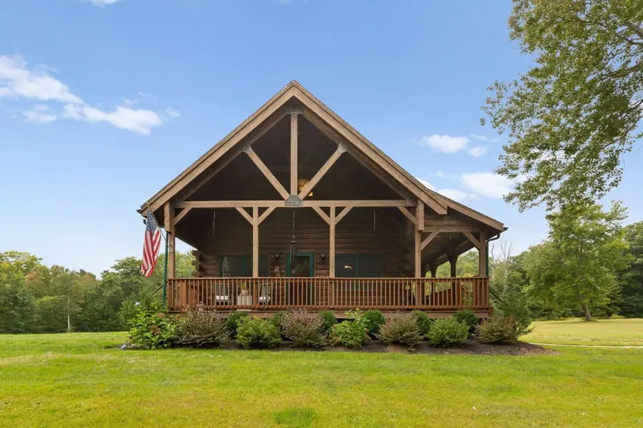 29 Union St, Blackstone, MA 01504 - #3