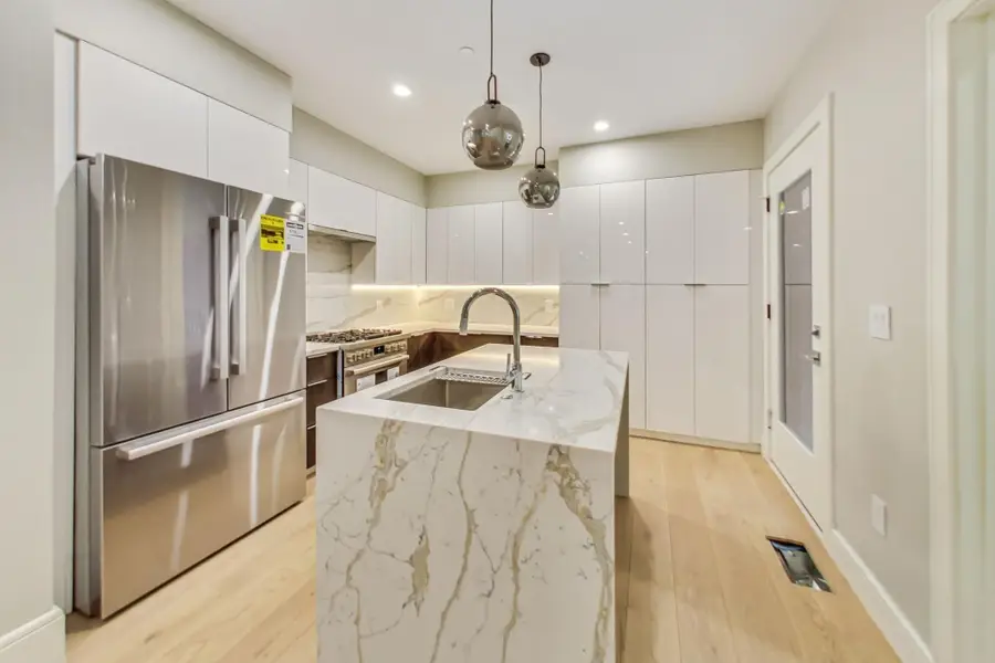 14 No. Bennet Street #101, Boston, MA 02113 - #2