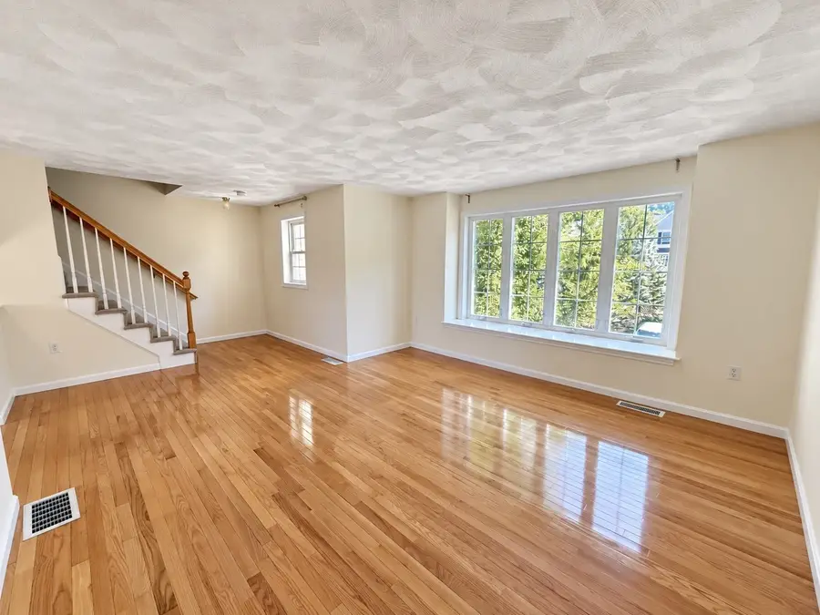 24 Groveland Commons Way #24, Groveland, MA 01834 - #2