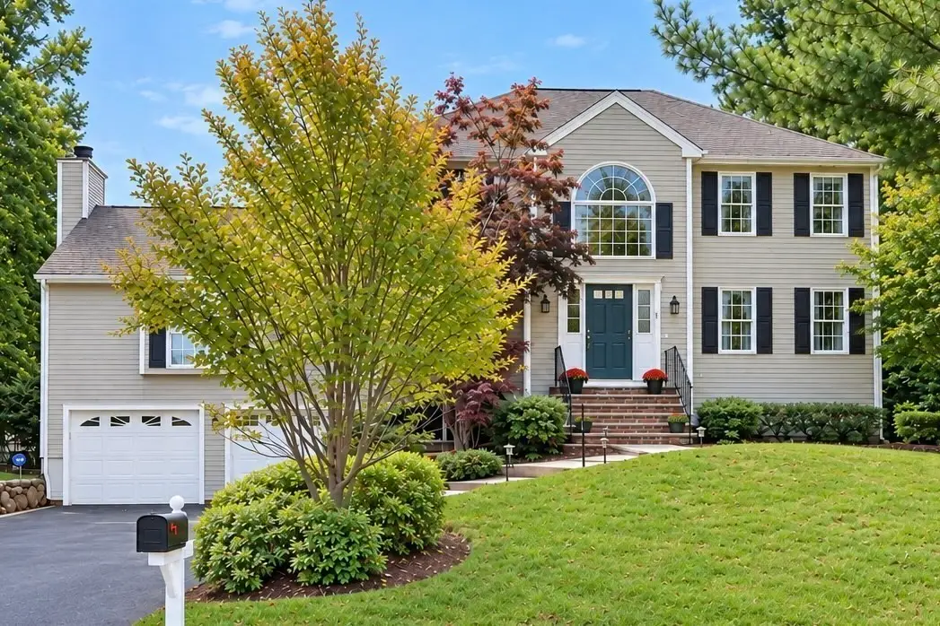 8 Taylor Way, Stoughton, MA 02027 - #1