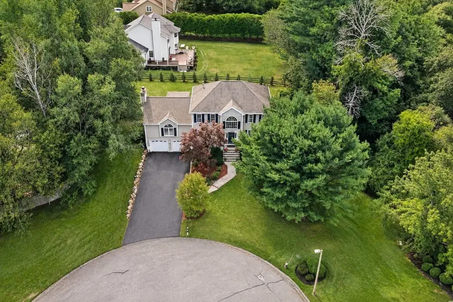8 Taylor Way, Stoughton, MA 02027 - #3