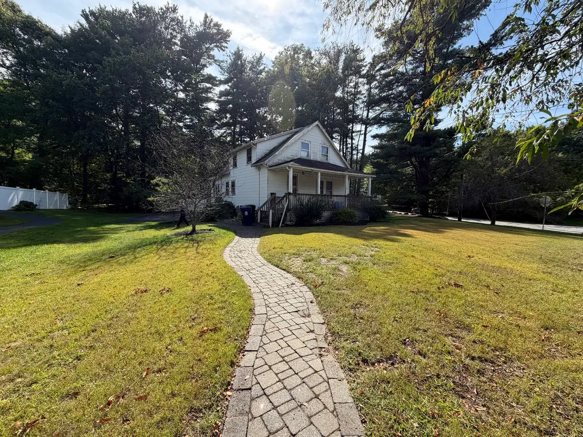 136 Shawsheen Ave, Wilmington, MA 01887 - #1