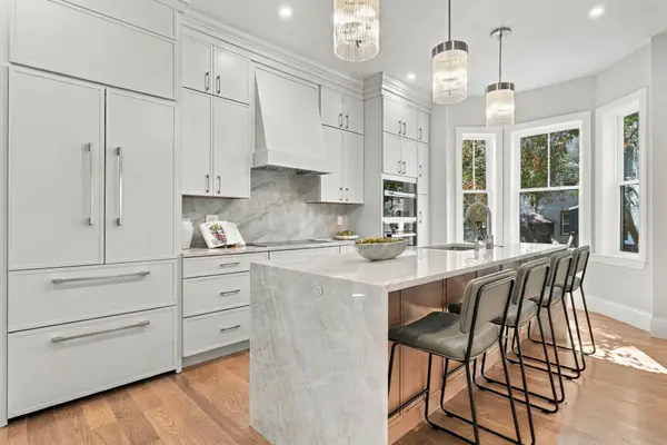 222 Putnam Ave, Cambridge, MA 02139