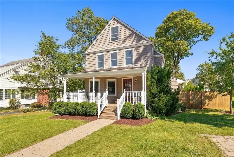 19 Tower Ave, Weymouth, MA 02190 - #2