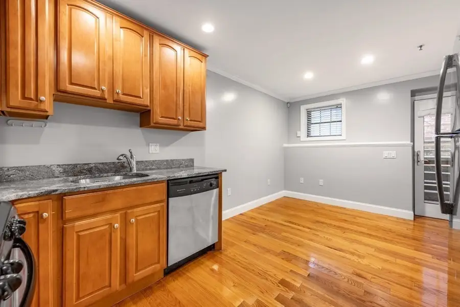 11 Wiget Street #1, Boston, MA 02113 - #3