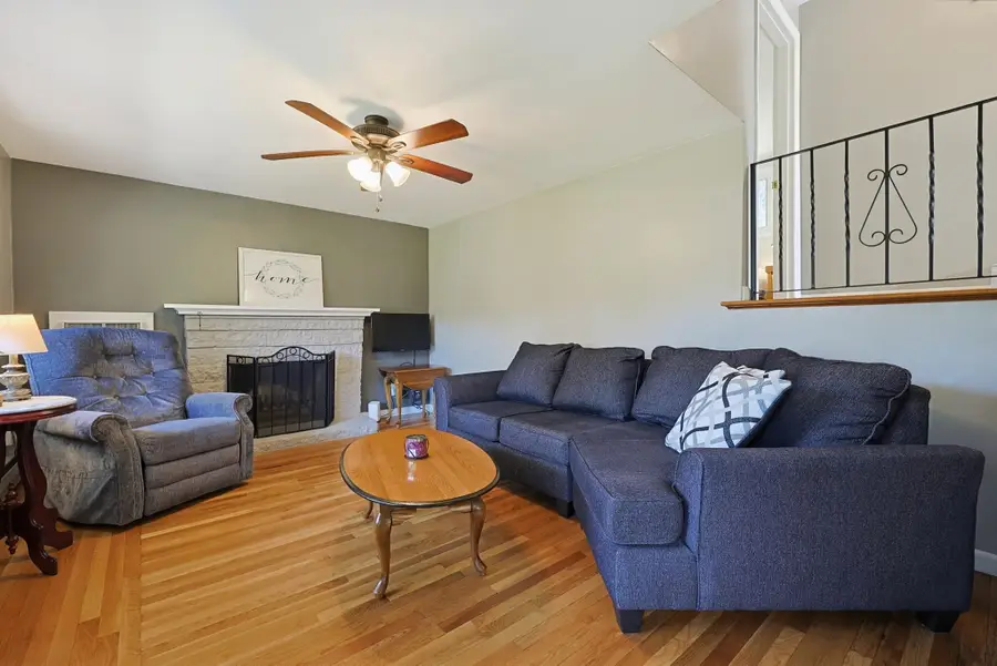 73 Hickory Rd., Attleboro, MA 02703 - #3