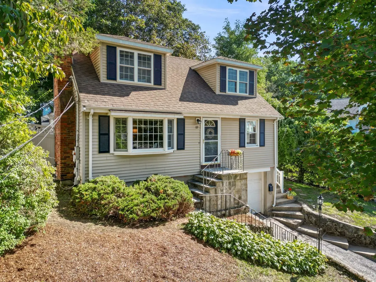 69 Hemlock St, Arlington, MA 02474 - #1