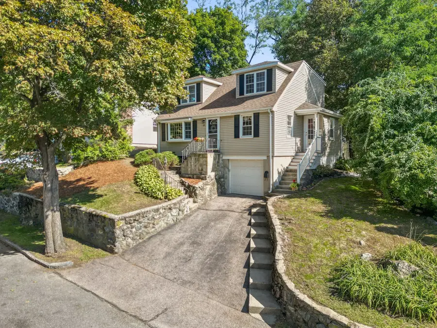 69 Hemlock St, Arlington, MA 02474 - #2