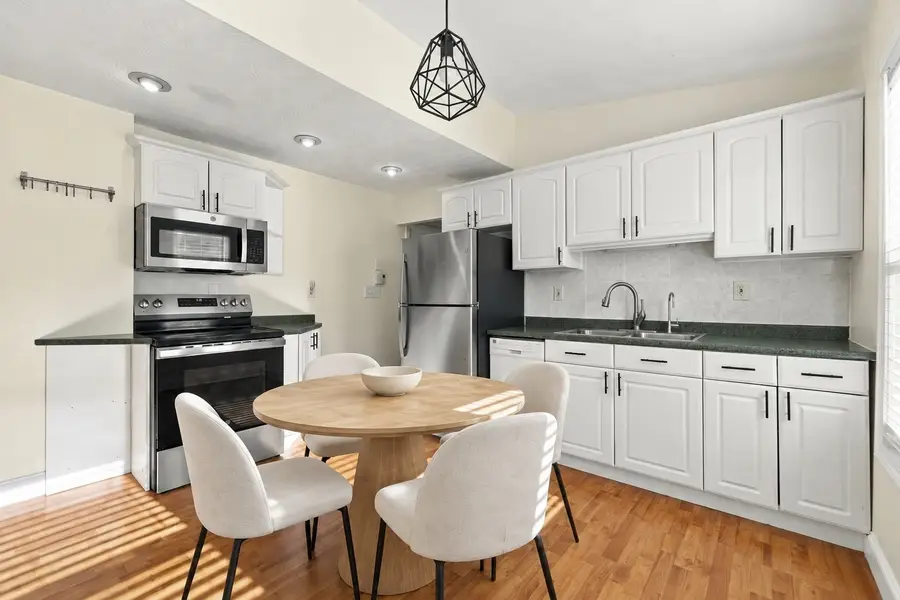 51 Albion St #B, Medford, MA 02155 - #3