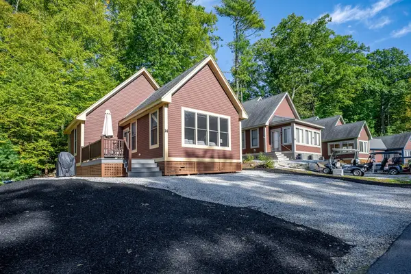 14 White Pine Knl #14, Westford, MA 01886