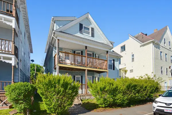 38 Oberlin St, Worcester, MA 01610