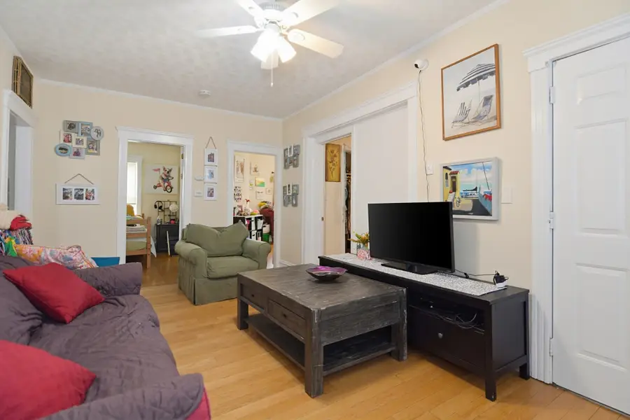 38 Oberlin St, Worcester, MA 01610 - #3