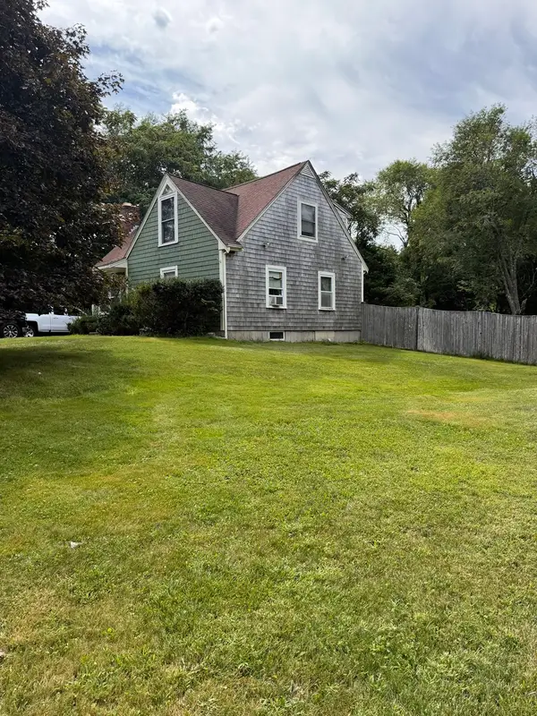 211 Alger St, Brockton, MA 02302