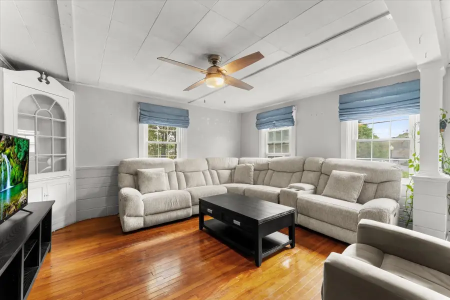 191 Pleasant St, Leominster, MA 01453 - #2