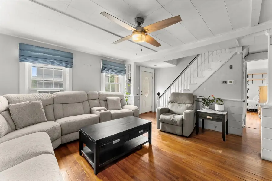 191 Pleasant St, Leominster, MA 01453 - #3