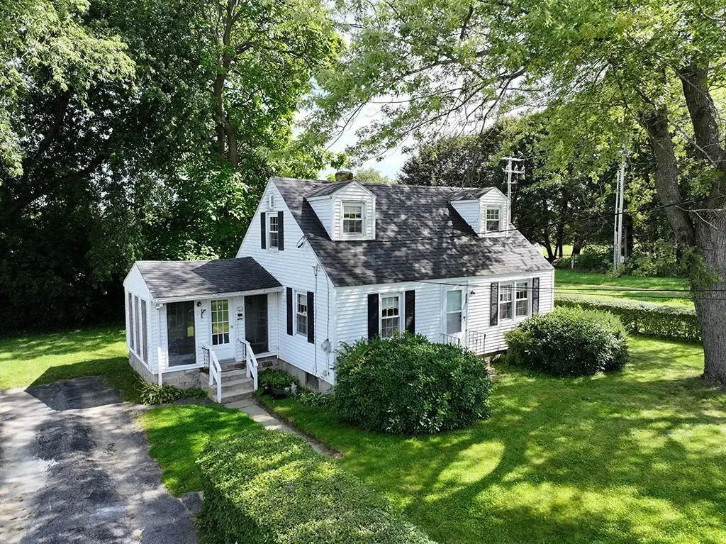 255 Pleasant Street, Lunenburg, MA 01462 - #1