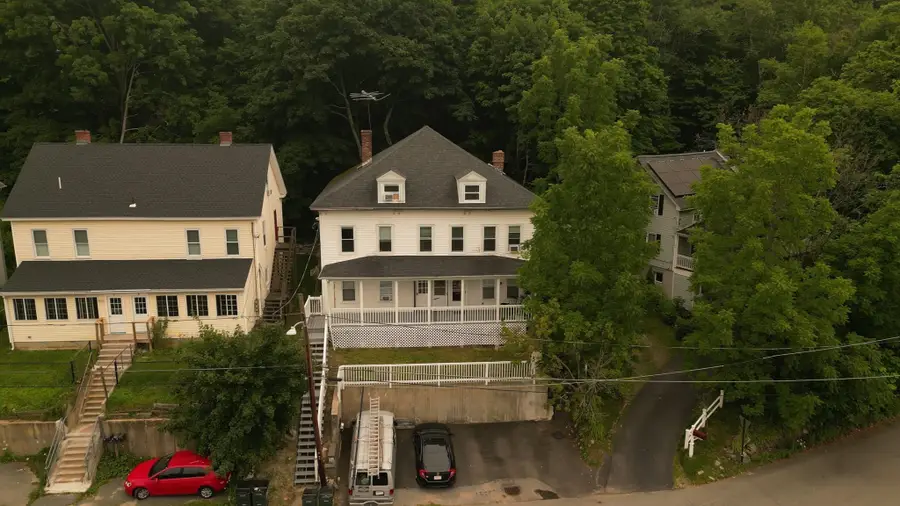 1 Oak St, Clinton, MA 01510 - #3