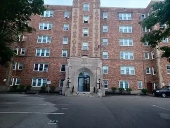 195 Thomas Burgin Pkwy #511, Quincy, MA 02169