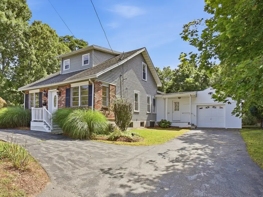 550 Sunderland Road, Worcester, MA 01604 - #2