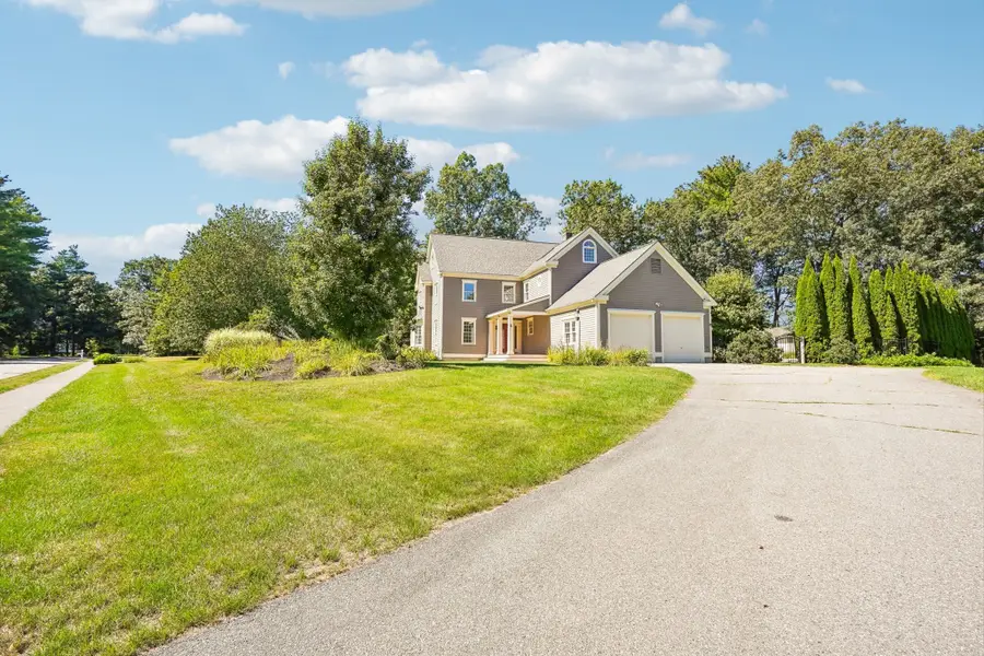 5 Steeple Chase Cir, Westford, MA 01886 - #2
