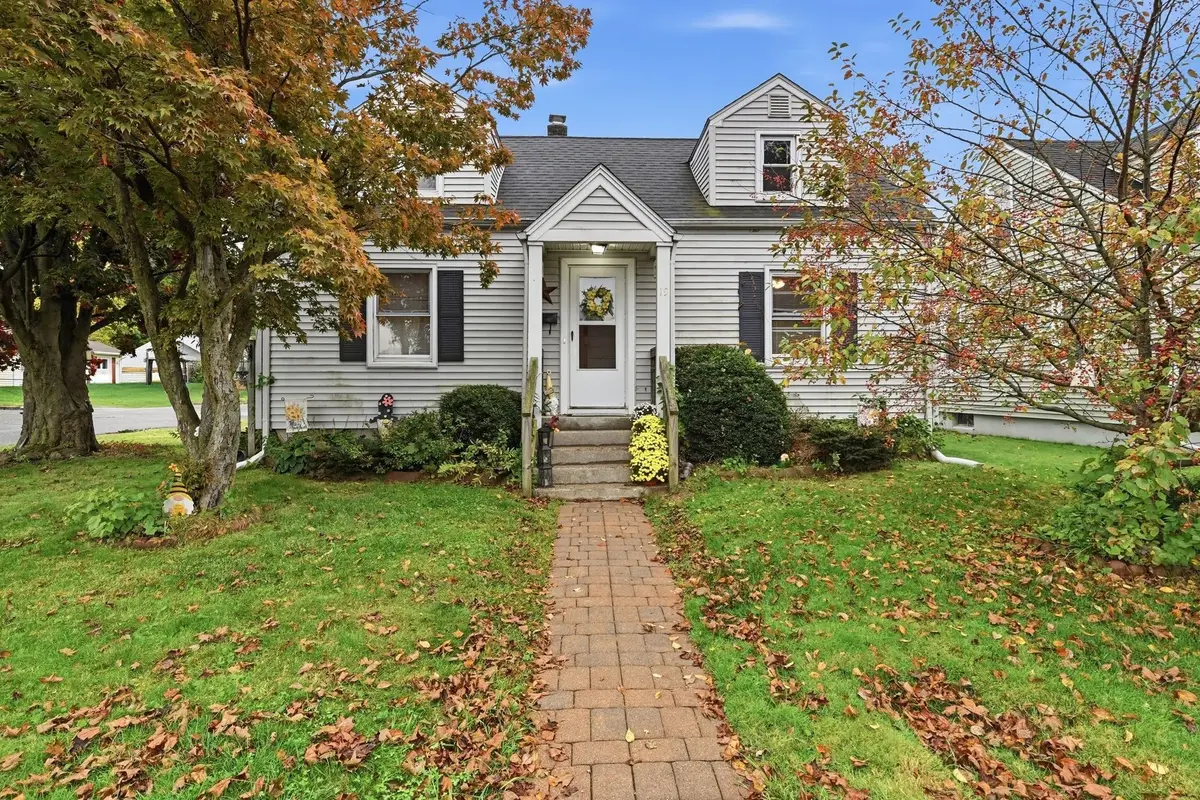 19 Magnolia Ter, Chicopee, MA 01013 - #1