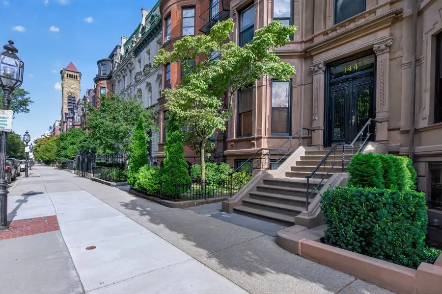 144 Commonwealth Ave #4, Boston, MA 02116 - #2