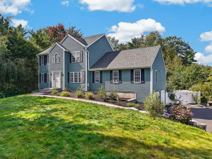 112 Saunders St, Gardner, MA 01440 - #2