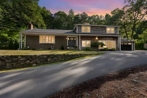 18 Oar & Line Rd, Plymouth, MA 02360