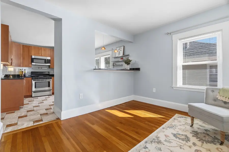 73 Highland St #4, Waltham, MA 02453 - #3