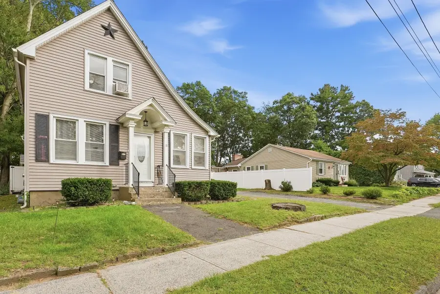 11 Garrity St, Chicopee, MA 01020 - #2