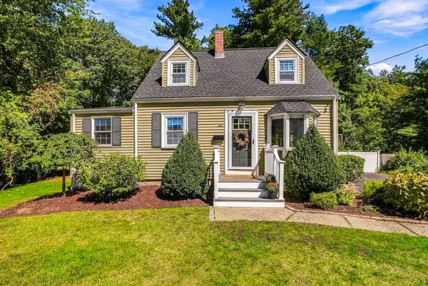 34 Audrea Rd, Framingham, MA 01701