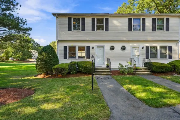 15 Northwoods Cir #15, Woburn, MA 01801