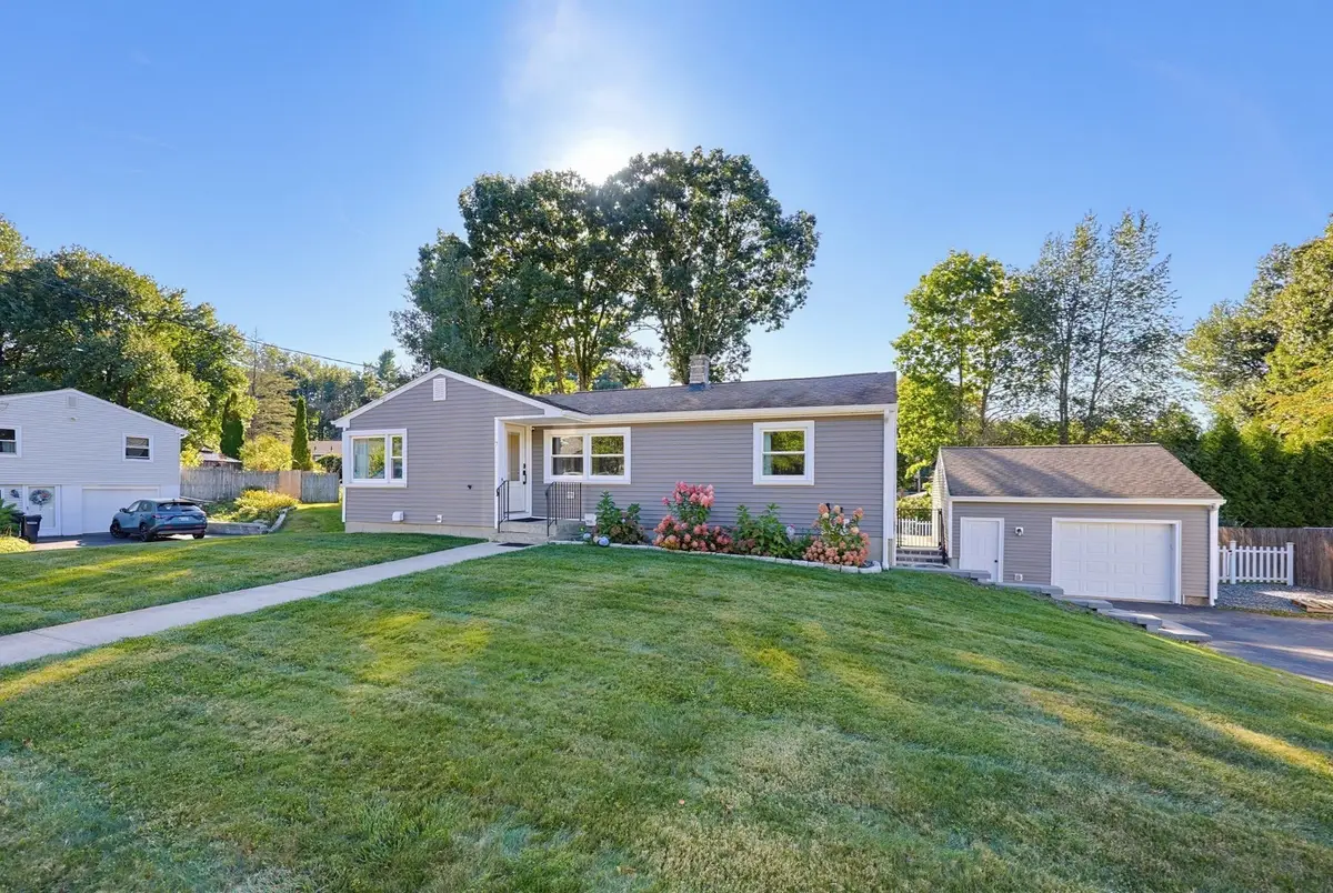7 Phoenix Road, Auburn, MA 01501 - #1