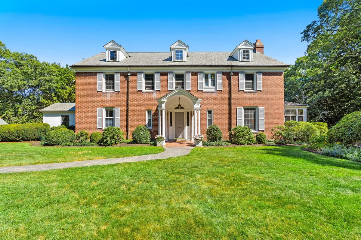 8 Oakmount Circle, Lexington, MA 02420 - #1