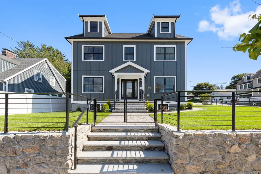 595 Winthrop St, Medford, MA 02155 - #3
