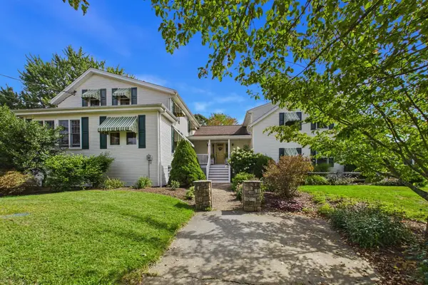 555 Sharps Lot Rd, Swansea, MA 02777