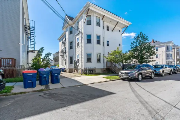 86 Beetle St, New Bedford, MA 02746