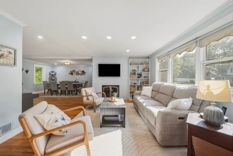 12 Dean Rd, Wayland, MA 01778 - #2