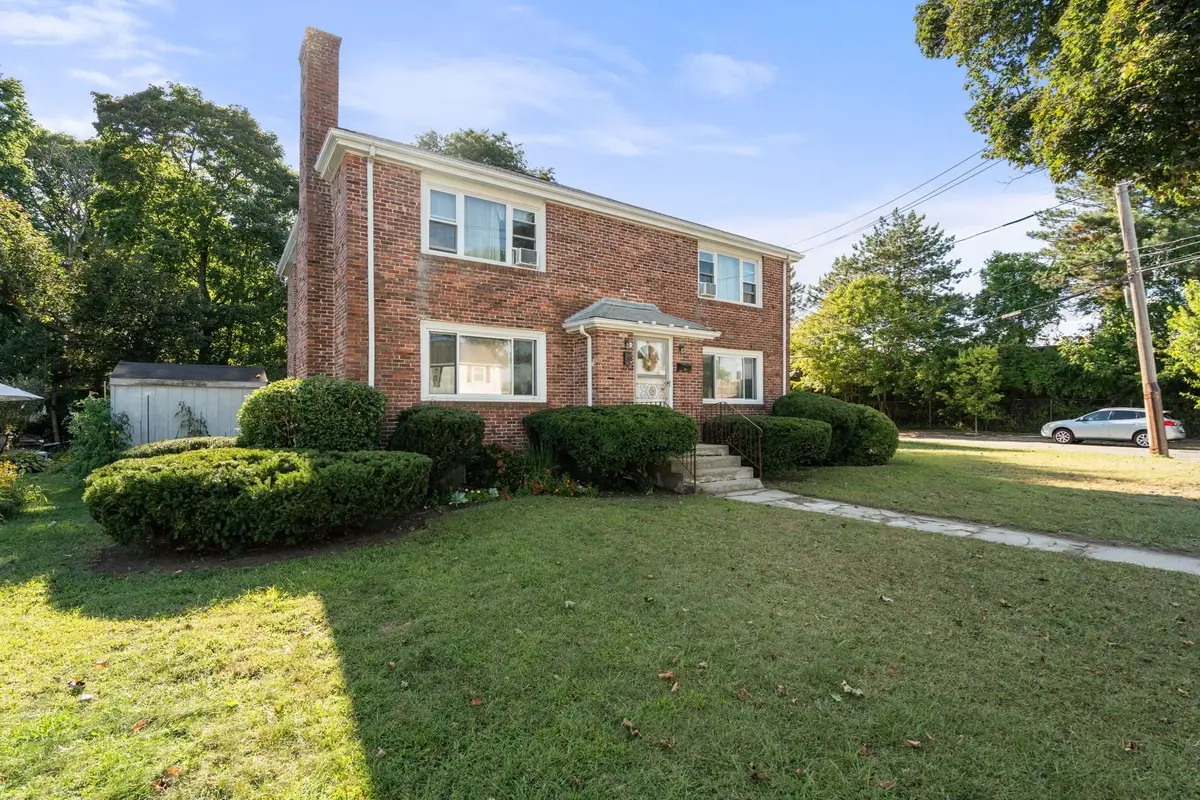 35 Farquhar Rd, Newton, MA 02460 - #1