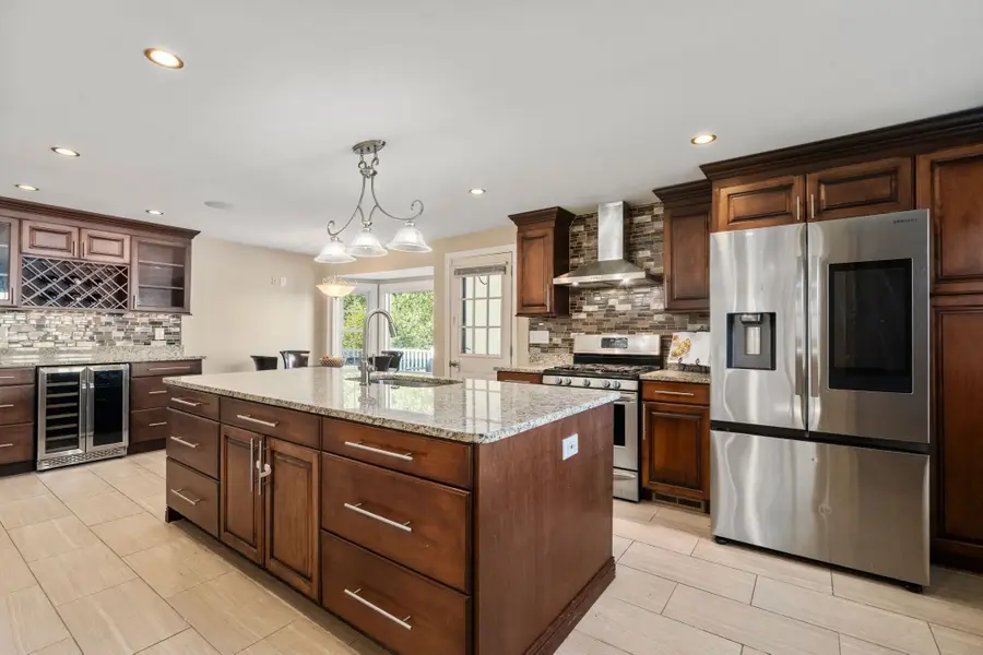 16 Bacon Rd, Framingham, MA 01701 - #2