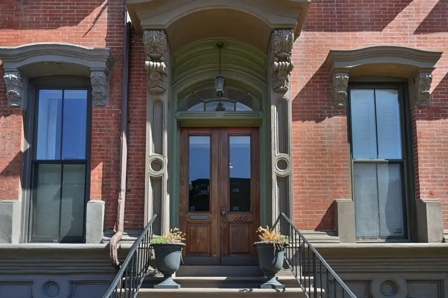664 Massachusetts Ave #4, Boston, MA 02118 - #2