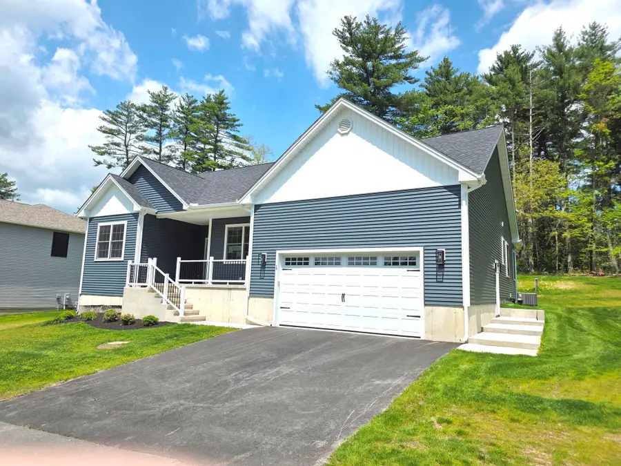 15 High Bluff, Belchertown, MA 01007 - #3