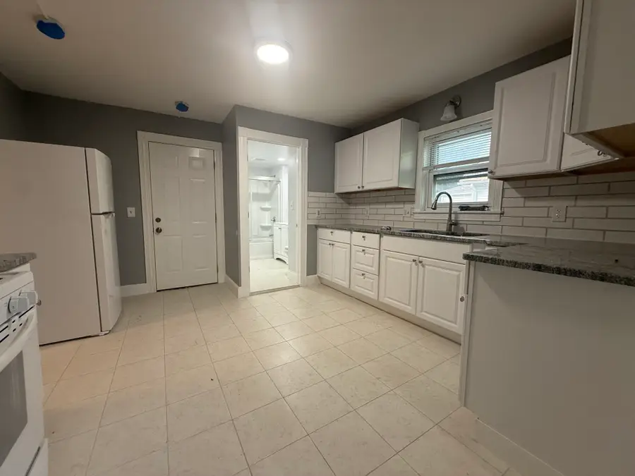 723 Main, Warren, MA 01083 - #3