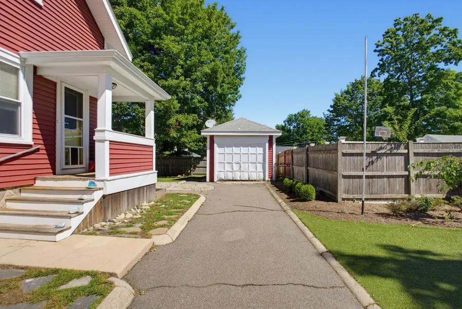 148 Ettrick St, Brockton, MA 02301 - #3